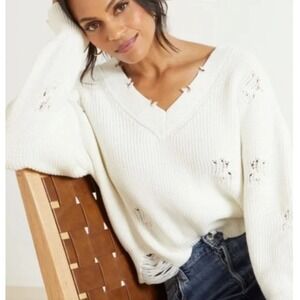 NEW 525 Revolve Distressed‎ Shaker V Neck Sweater Chalk Women's Small